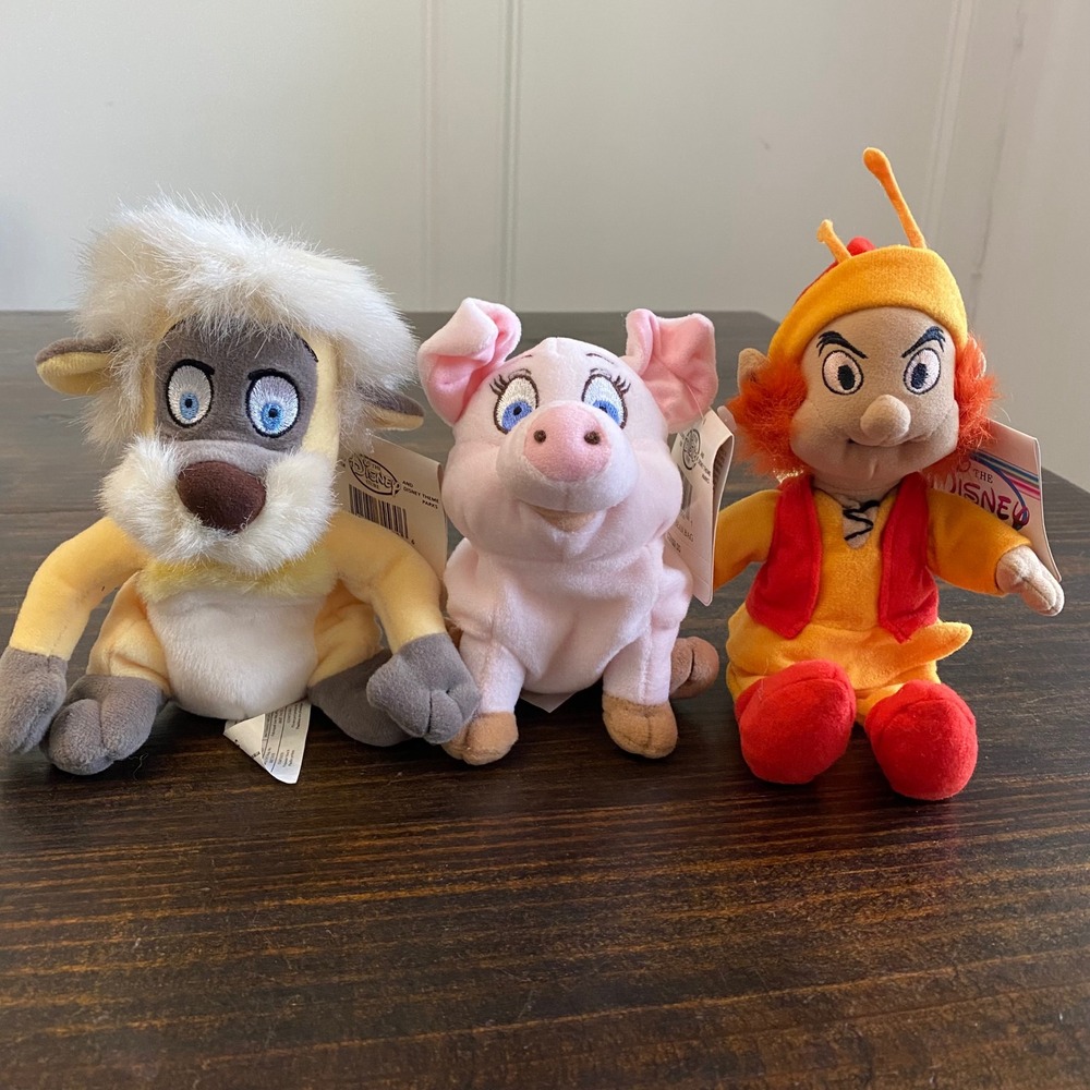 Disney The Black Cauldron Gurgi Hen Wen Fair Folk Bean Bag Plush Set of 3 NWT